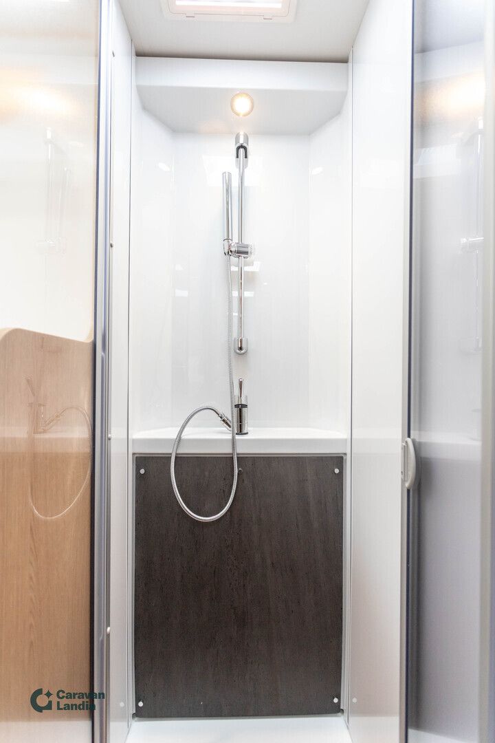 Kuva 12, Sunlight T68 2.2 Mjet 140hv ** HETI TOIMITUKSEEN, NORDIC-PAKETTI, ERILLISVUOTEET, AUTOMAATTI **