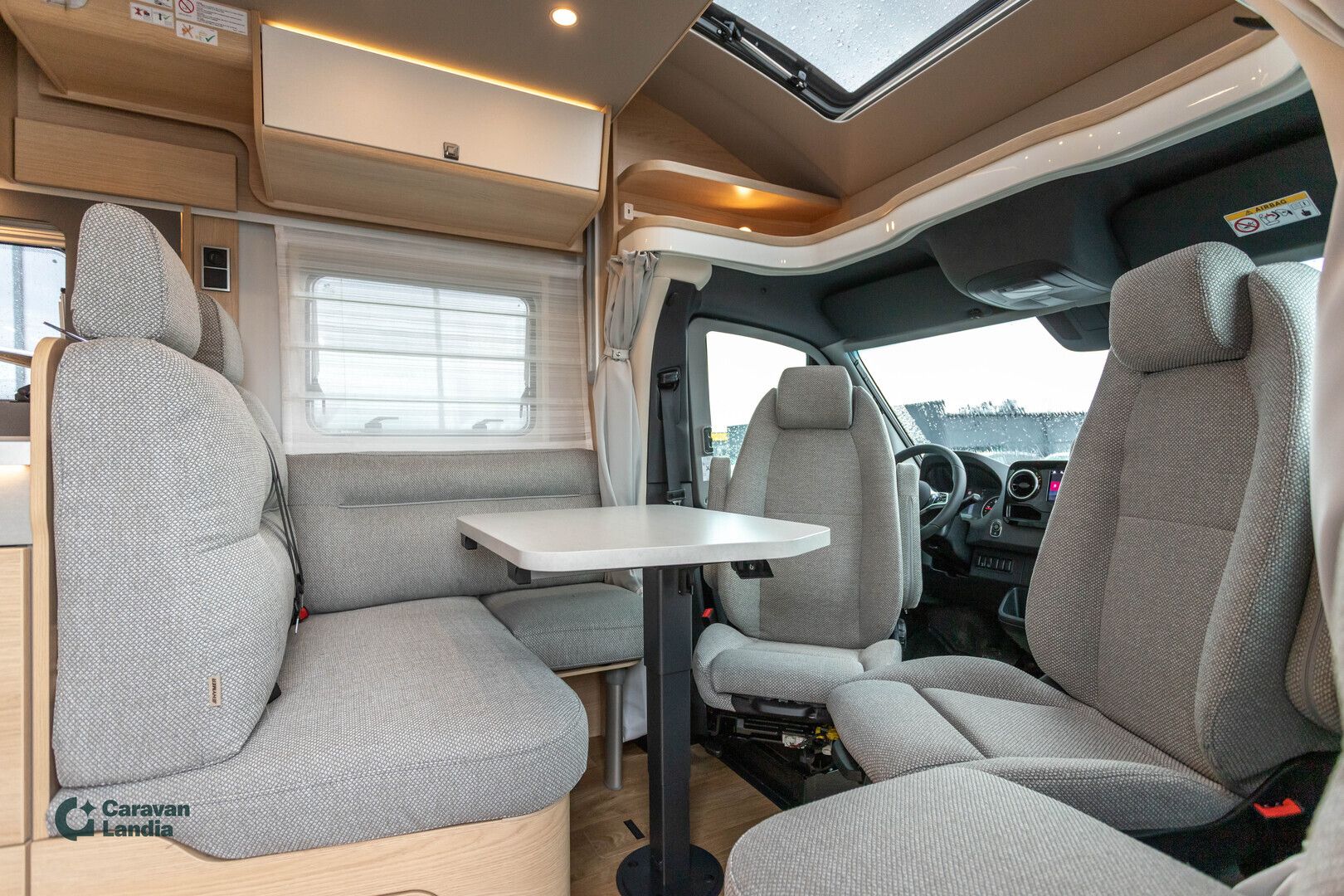 Kuva 8, Hymer B-ModernComfort T 690 417 CDI 170hv ** HETI TOIMITUKSEEN, SAAREKEVUODE, SÄHKÖ-HUBBET, HUIPPUVARUSTEET **