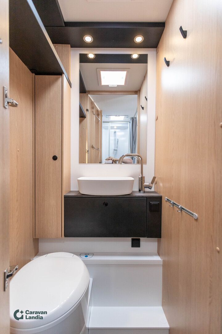 Kuva 11, Sunlight T 690 L 2.0 TDCi 165hv ** HETI TOIMITUKSEEN, SAAREKEVUODE, NORDIC-PAKETTI **