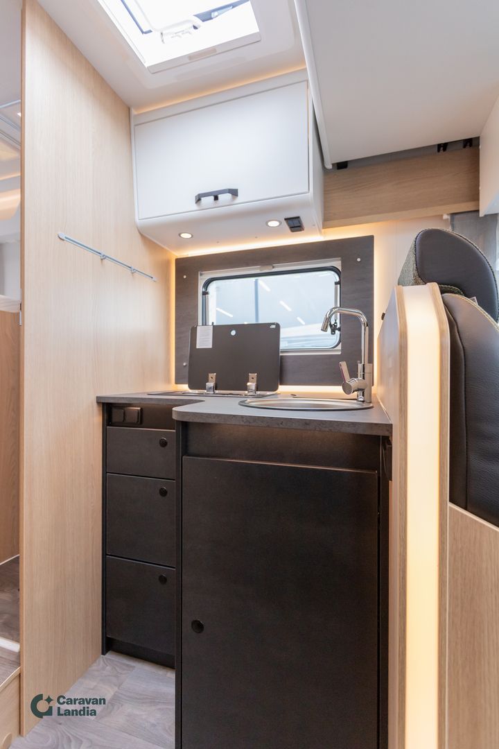 Sunlight T68 XX 2.2 Mjet 140hv ** HETI TOIMITUKSEEN, ERILLISVUOTEET, NORDIC-PAKETTI, JUHLAMALLI **, kuva 9