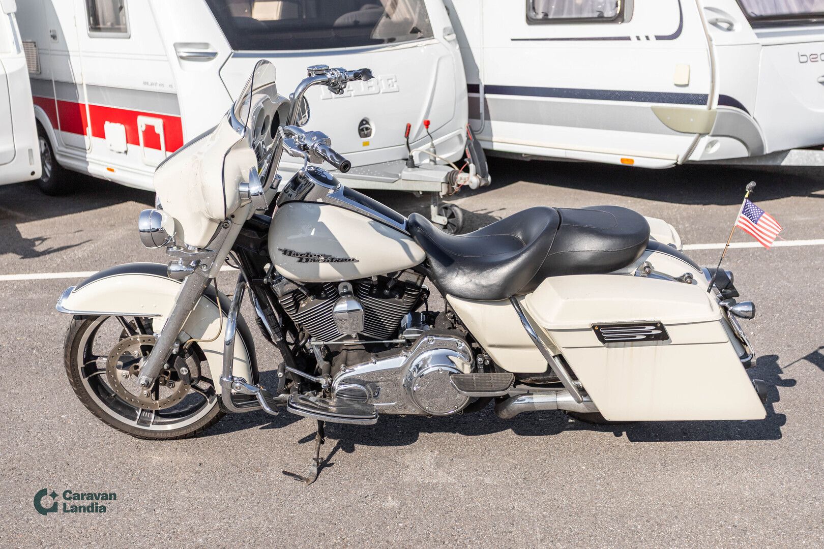 Kuva 7, Harley-Davidson Electra Glide Standard Police (FLHTP) ** Rinehart-putkisto / Tuulilasi / Sivulaukut **