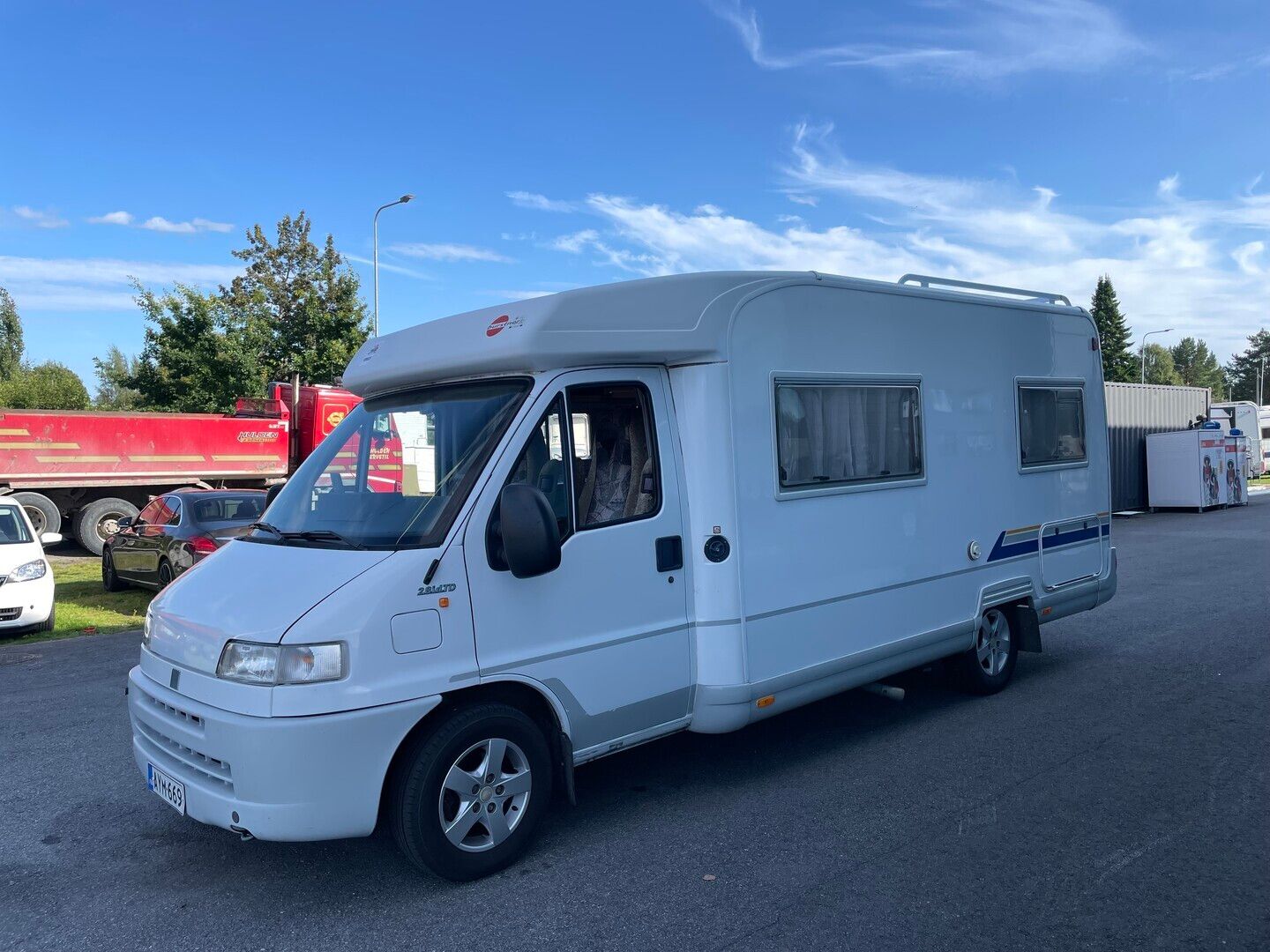 Kuva 4, Burstner T 604 2.8 idTD, 120hv ** ALDE, MARKIISI, PARIVUODE **