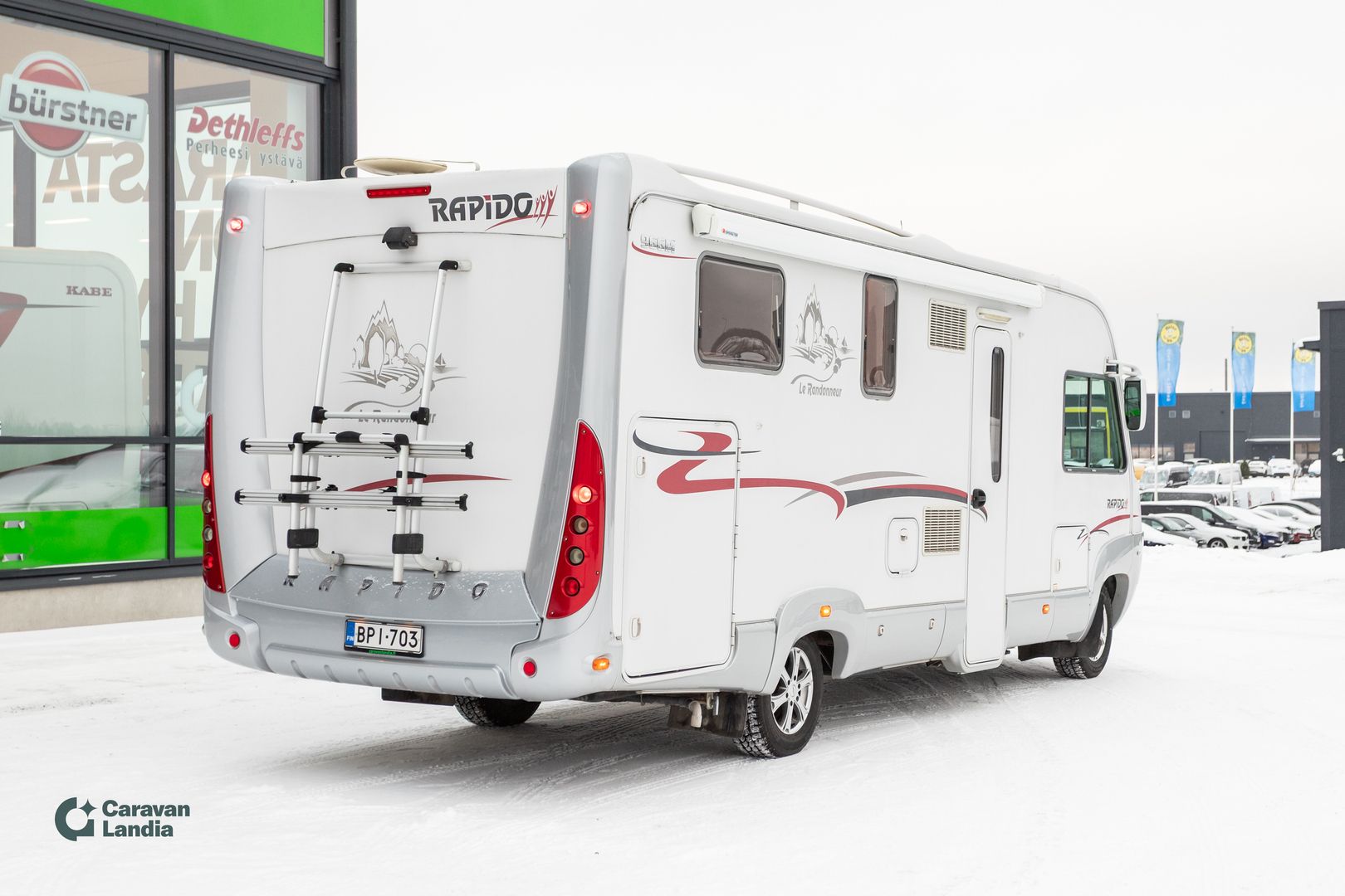 Kuva 2, Rapido 966M 315 CDI ** TRUMA-SÄHKÖPATRUUNA, ERILLISVUOTEET, HUBBET-YLÄVUODE **