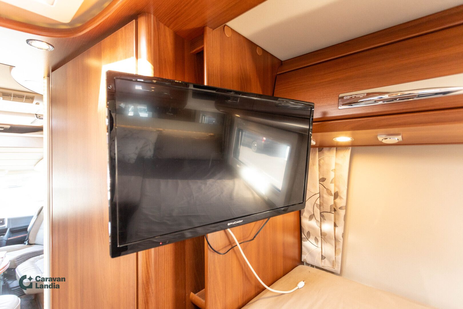 Kuva 22, Carthago Chic E-line I 50 Yachting 3.0 Mjet 180 hv ** ALDE, ERILLISVUOTEET, AURINKOPANEELI, AUTOMAATTI **