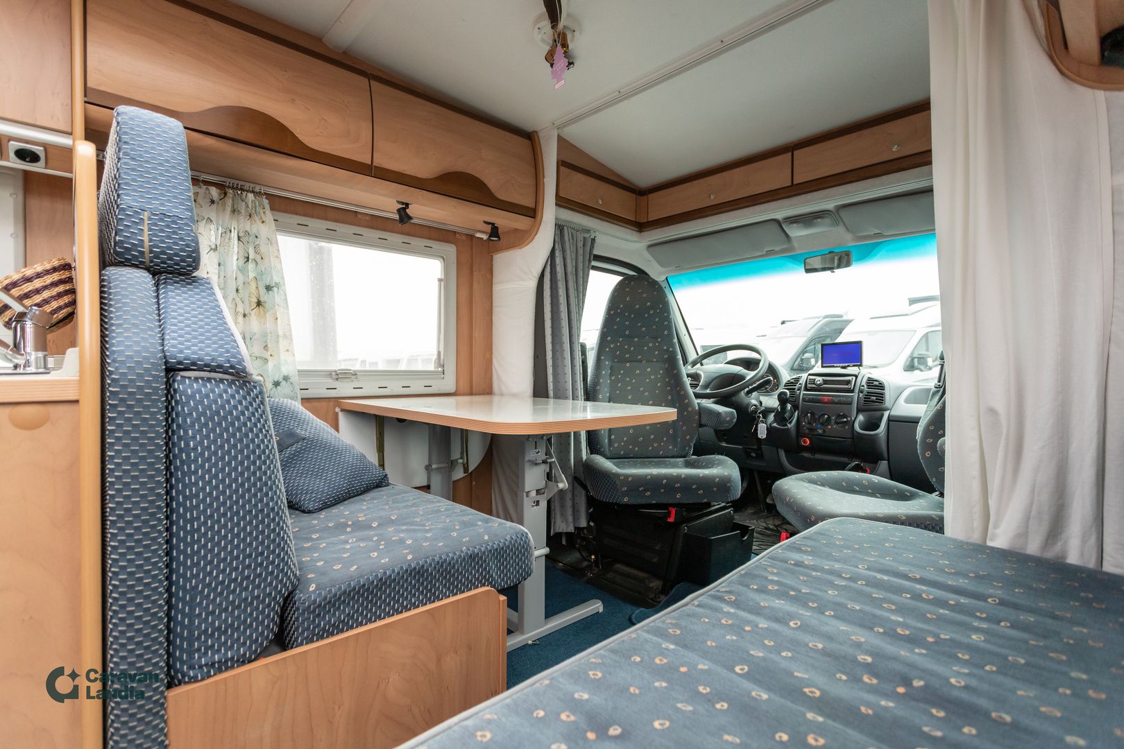 Burstner T 625 Harmony 2.8 JTD 130hv ** TRUMA, PITKITTÄINEN-PARIVUODE, MARKIISI **, kuva 8