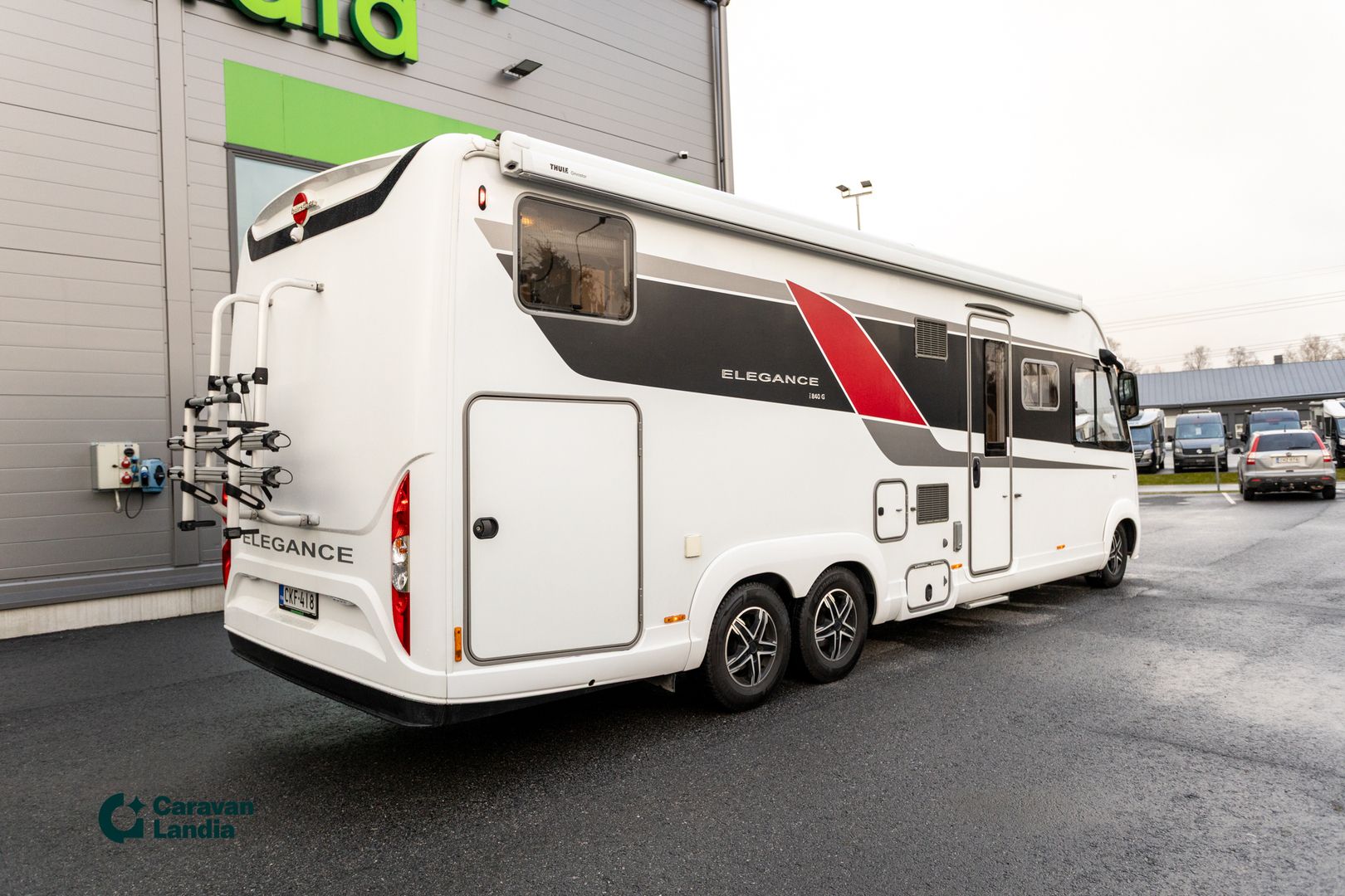 Burstner Elegance I 840 G 180hv **ERILLISVUOTEET, ALDE, 2xILMASTOINTI, AURINKOPANEELI**, kuva 3