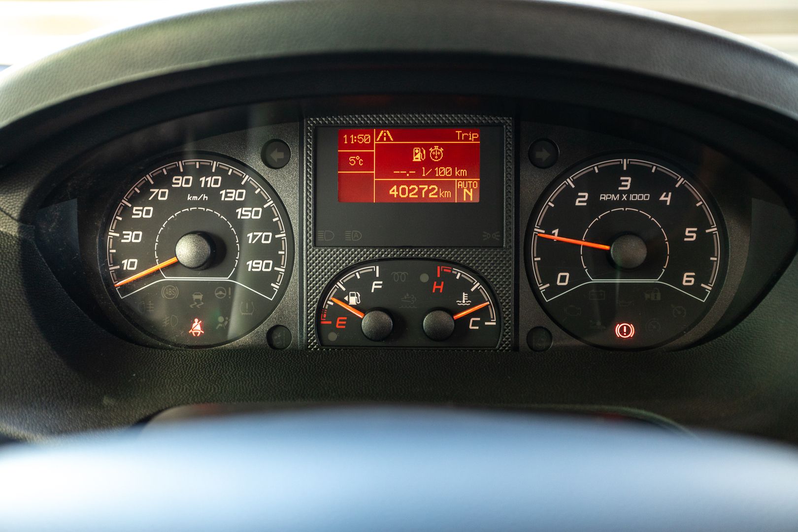 Kuva 26, Rapido 866F 2.3 Mjet 150hv ** AUTOMAATTI, TRUMA (KAASU/SÄHKÖ), ERILLISVUOTEET **