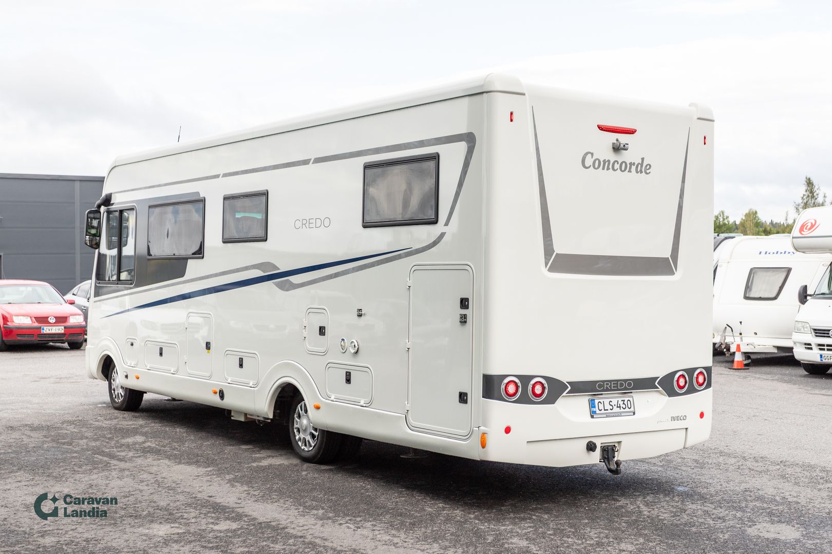 Kuva 3, Concorde Credo 841 L 3.0 F1C 204hv ** ALDE, ERILLISVUOTEET, GENERAATTORI, SÄHKÖ-HUBBET, HYD.TUKIJALAT **