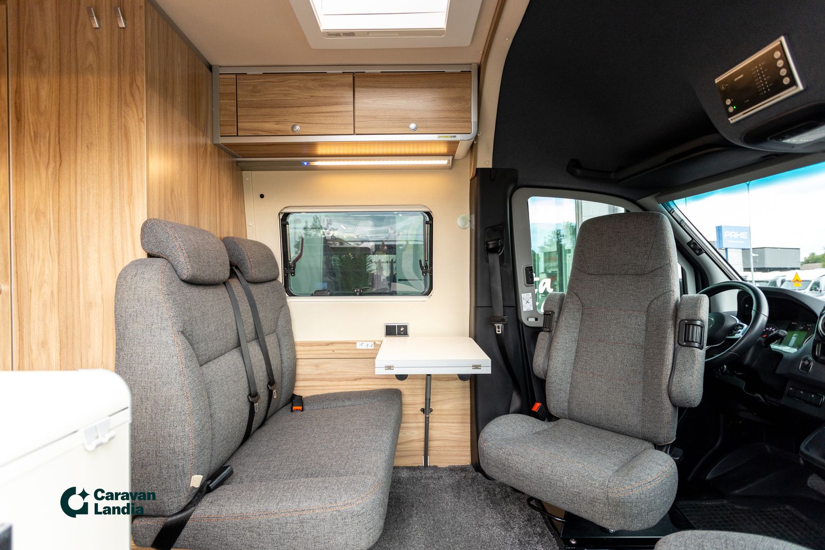 Kuva 16, Hymer Grand Canyon S 4x4 316 CDI 170hv ** AUTOMAATTI, TRUMA, AURINKOPANEELIT **