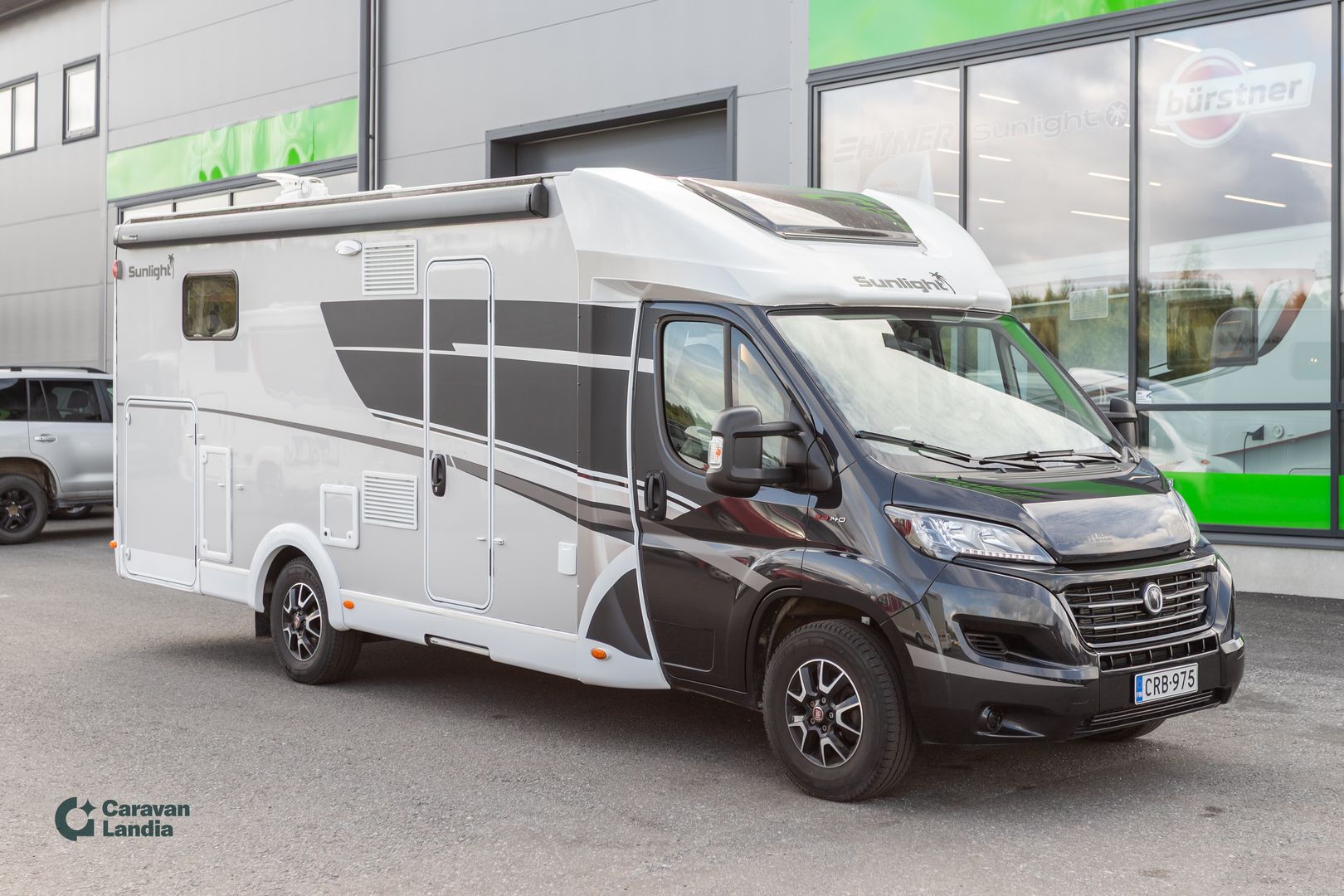 Kuva 1, Sunlight T 68 Adventure Edition 2.3 Mjet 140hv ** TRUMA, ERILLISVUOTEET, HUBBET-YLÄVUODE, MARKIISI **