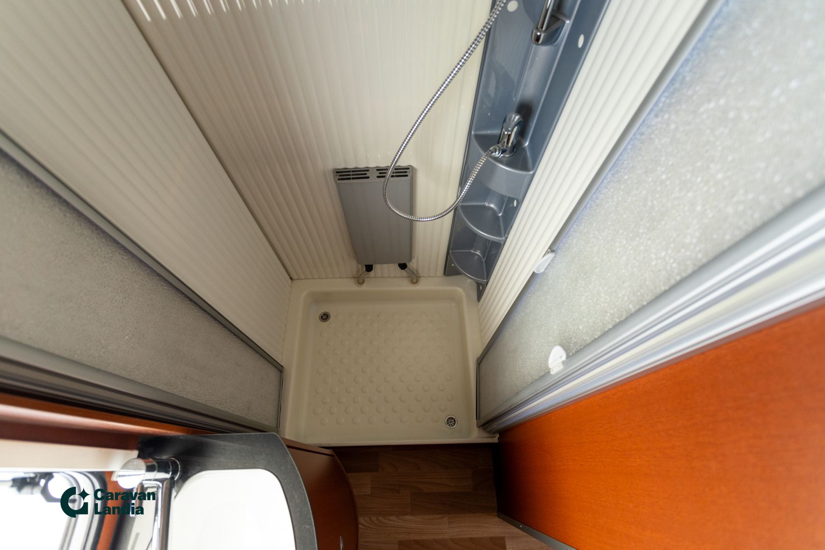 Kuva 18, Dethleffs Beduin 655 V ** ALDE, ERILLISVUOTEET, MOVER, TAKA-WC **