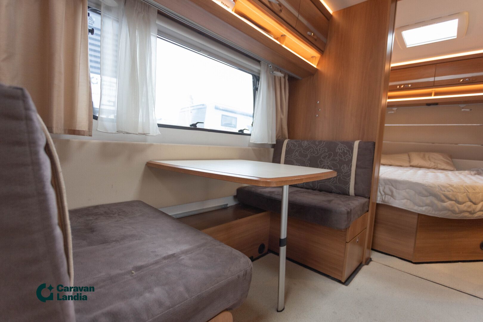 Dethleffs NOMAD 730 FKR ** ALDE, KERROSVUODE, AURINKOPANEELI **, kuva 14