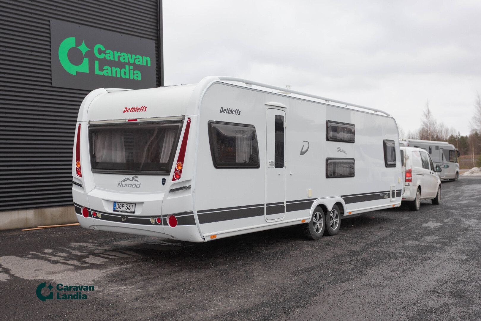 Dethleffs NOMAD 730 FKR ** ALDE, KERROSVUODE, AURINKOPANEELI **, kuva 3