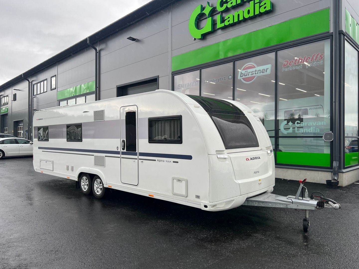 Kuva 1, Adria Alpina 763 UK 763 UK ** ALDE, ILMASTOINTI, KERROSVUODE **