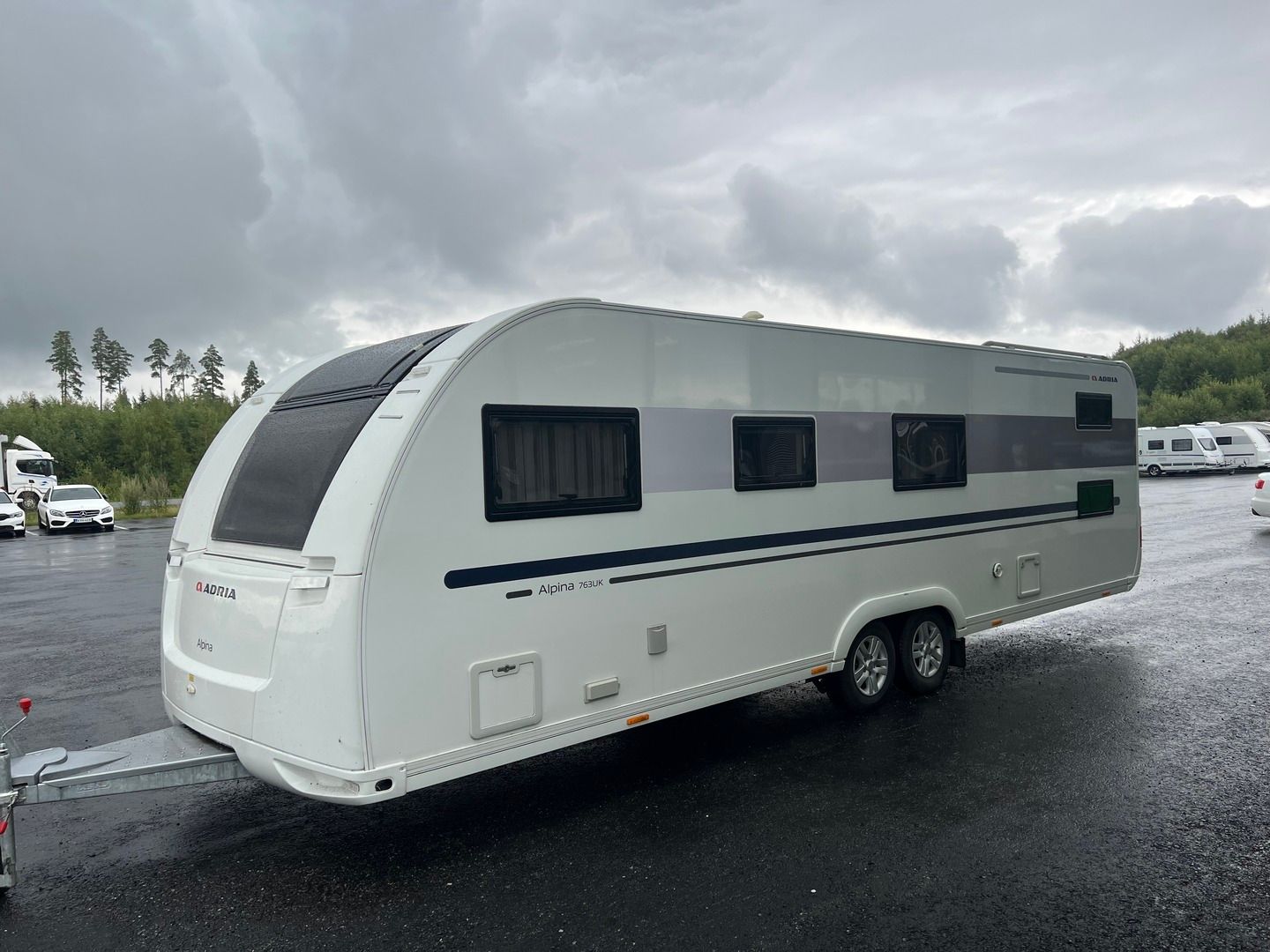 Kuva 2, Adria Alpina 763 UK 763 UK ** ALDE, ILMASTOINTI, KERROSVUODE **