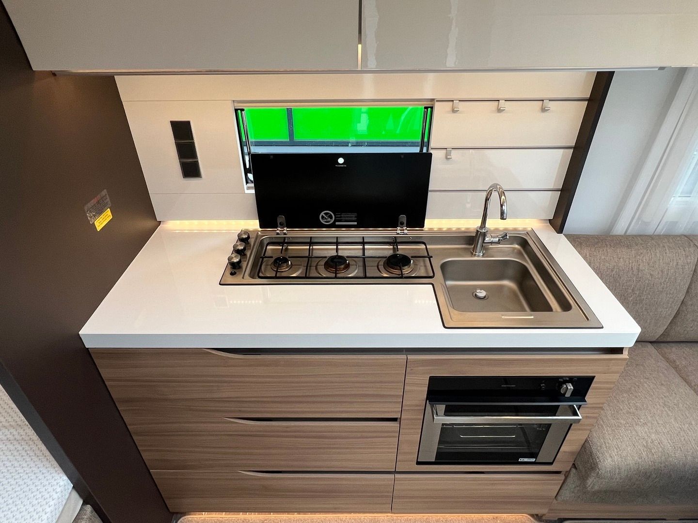 Kuva 7, Adria Alpina 763 UK 763 UK ** ALDE, ILMASTOINTI, KERROSVUODE **