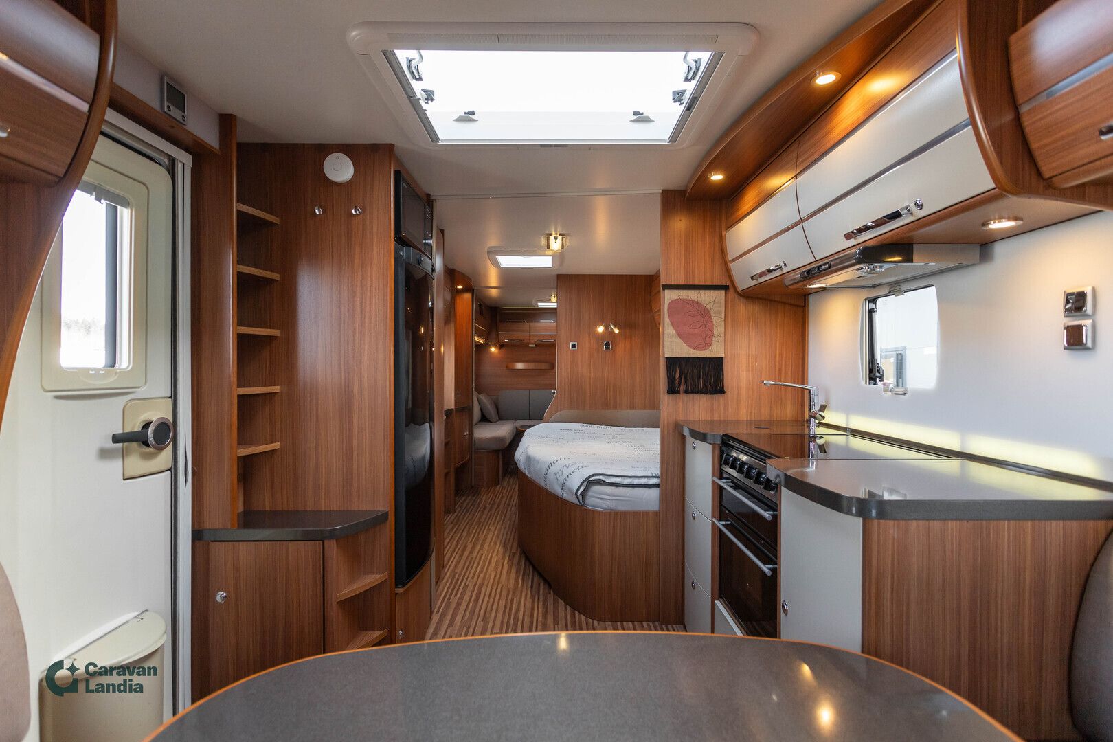 Adria Alpina 763 UK ** ALDE, 3-KERROSVUODE, PITKITTÄINEN-PARIVUODE, KAASU-UUNI **, kuva 5