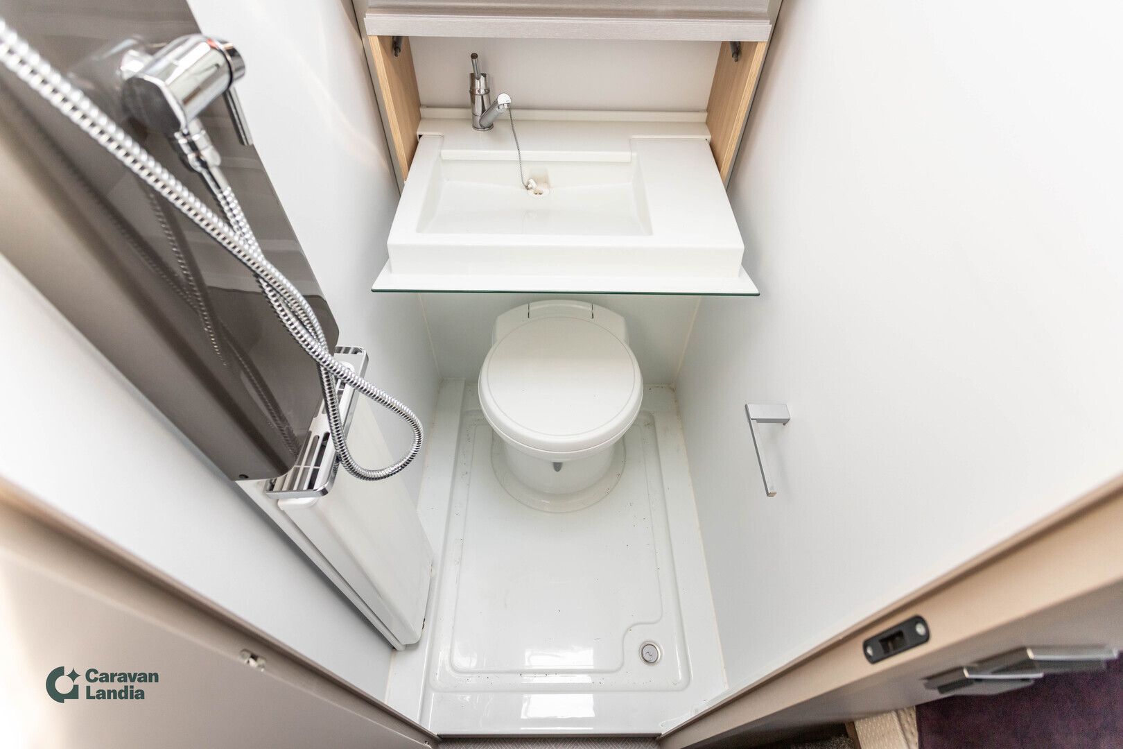 Adria Alpina 663 UK ** ALDE (KAASU/SÄHKÖ), 2-KERROSVUOTEET, HUIPPU VARUSTEET **, kuva 14