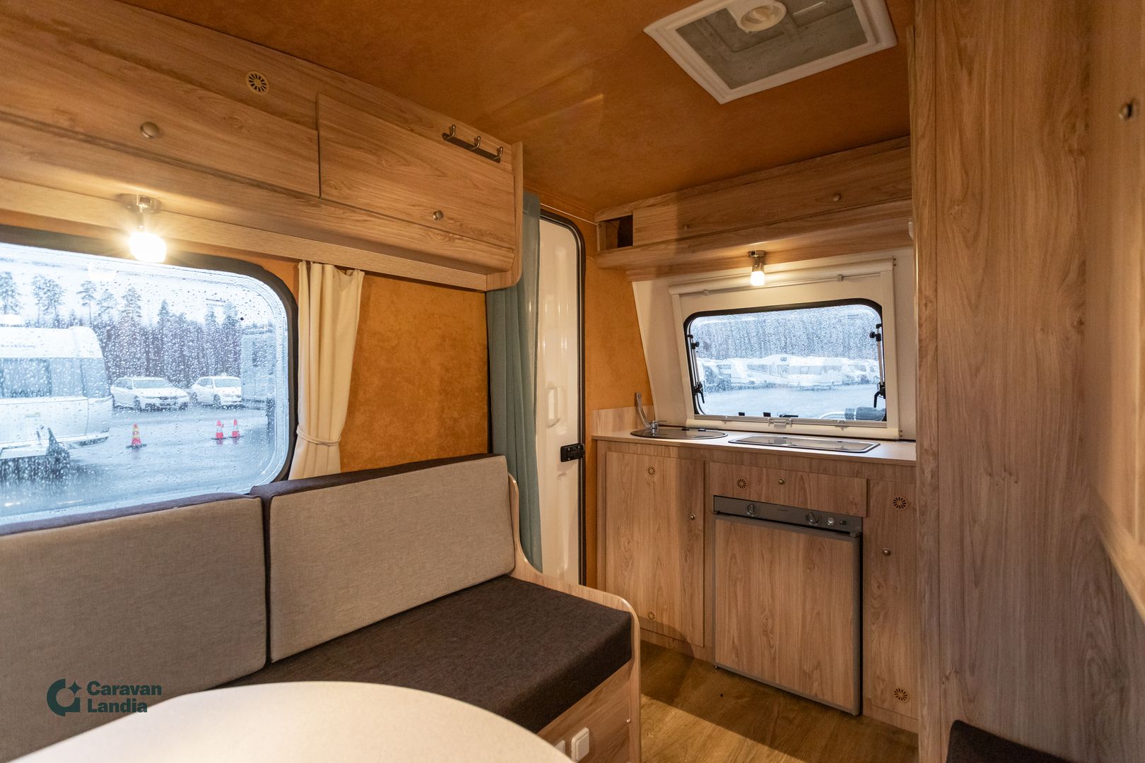 Kuva 8, Poksi N 126 NTL ** TRUMA, ERILLISVUOTEET, TAKAKEITTIÖ **