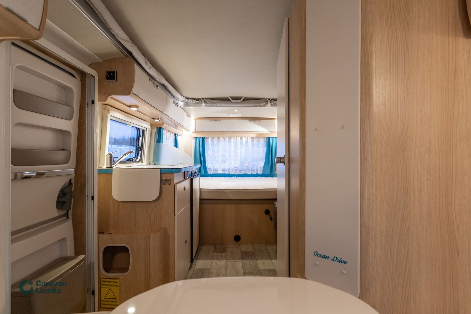 Kuva 7, Eriba Troll 530 ** TRUMA-SÄHKÖPATRUUNA, PARIVUODE, MOVER **