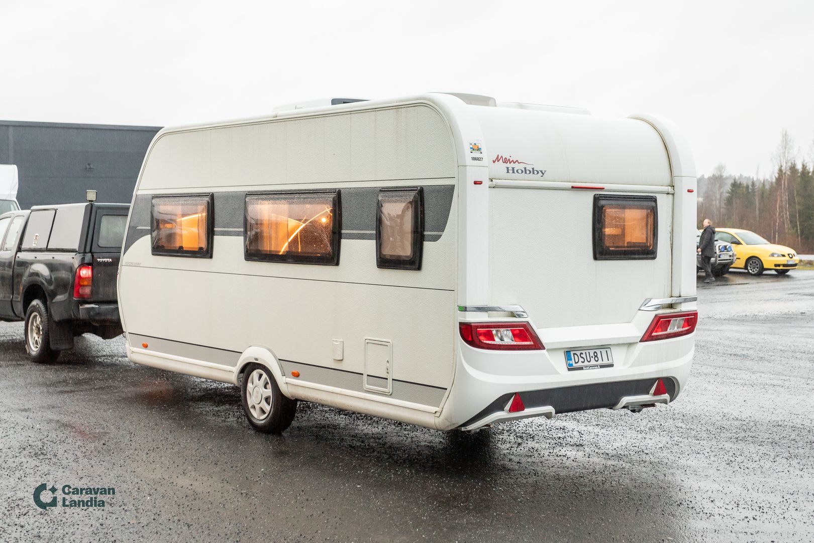 Kuva 4, Hobby 460 SL Excellent ** TRUMA-SÄHKÖPATRUUNA, ERILLISVUOTEET, ILMASTOINTI **