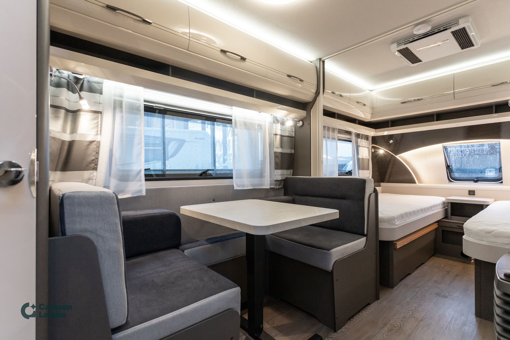 Kuva 8, Hobby 460 SL Excellent ** TRUMA-SÄHKÖPATRUUNA, ERILLISVUOTEET, ILMASTOINTI **