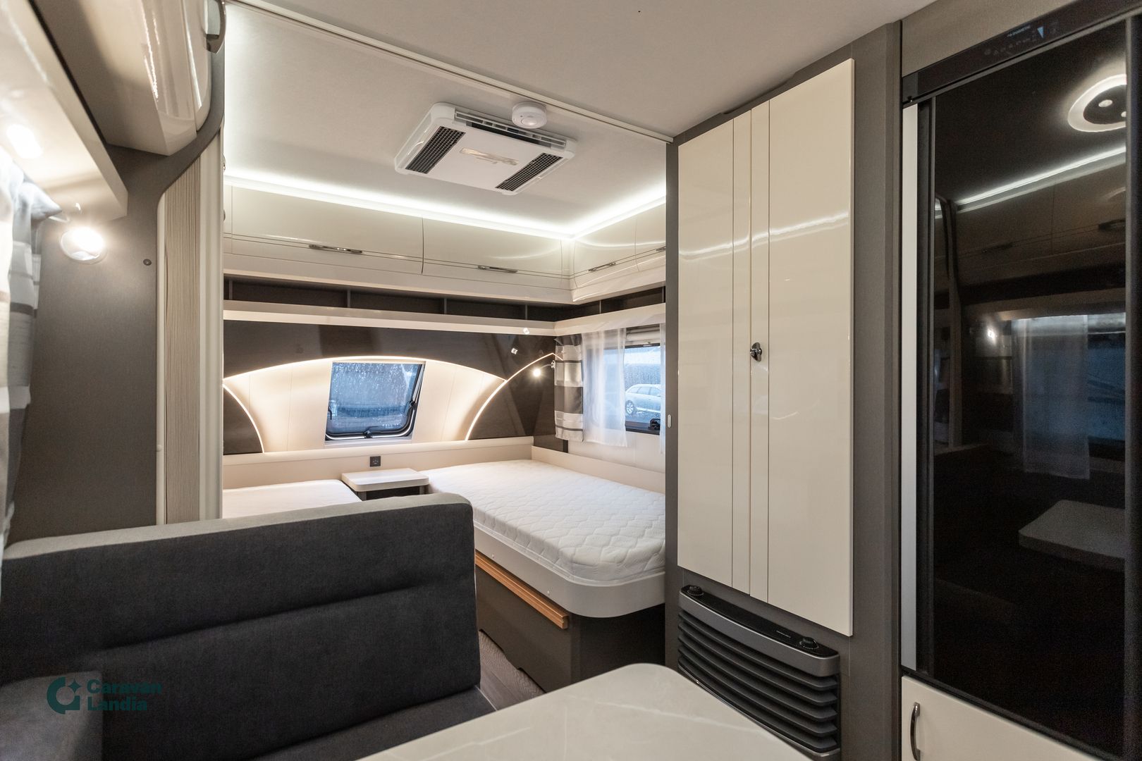 Kuva 9, Hobby 460 SL Excellent ** TRUMA-SÄHKÖPATRUUNA, ERILLISVUOTEET, ILMASTOINTI **