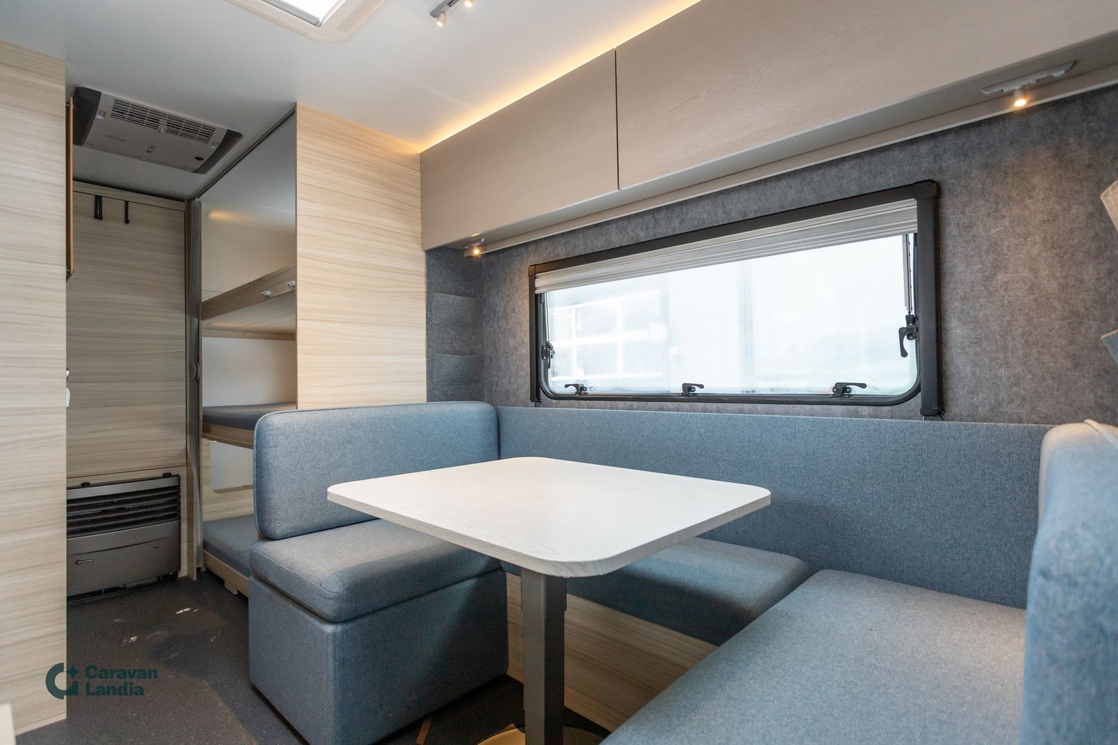 Kuva 7, Adria Altea 552 PK ** TRUMA-SÄHKÖPATRUUNA, 3-KERROSVUODE, PARIVUODE, MARKIISI **