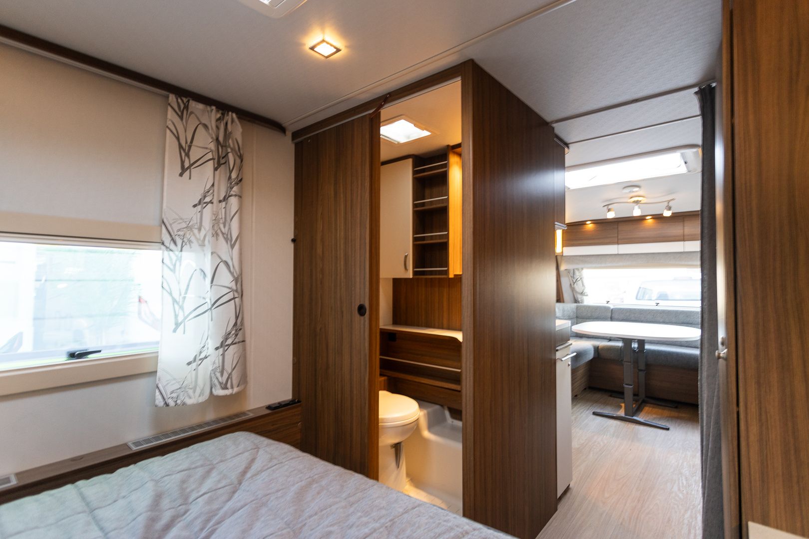 Kuva 20, Polar 560 TDB ** ALDE (KAASU/SÄHKÖ), L-KEITTIÖ, HARVINAINEN LAYOUT **