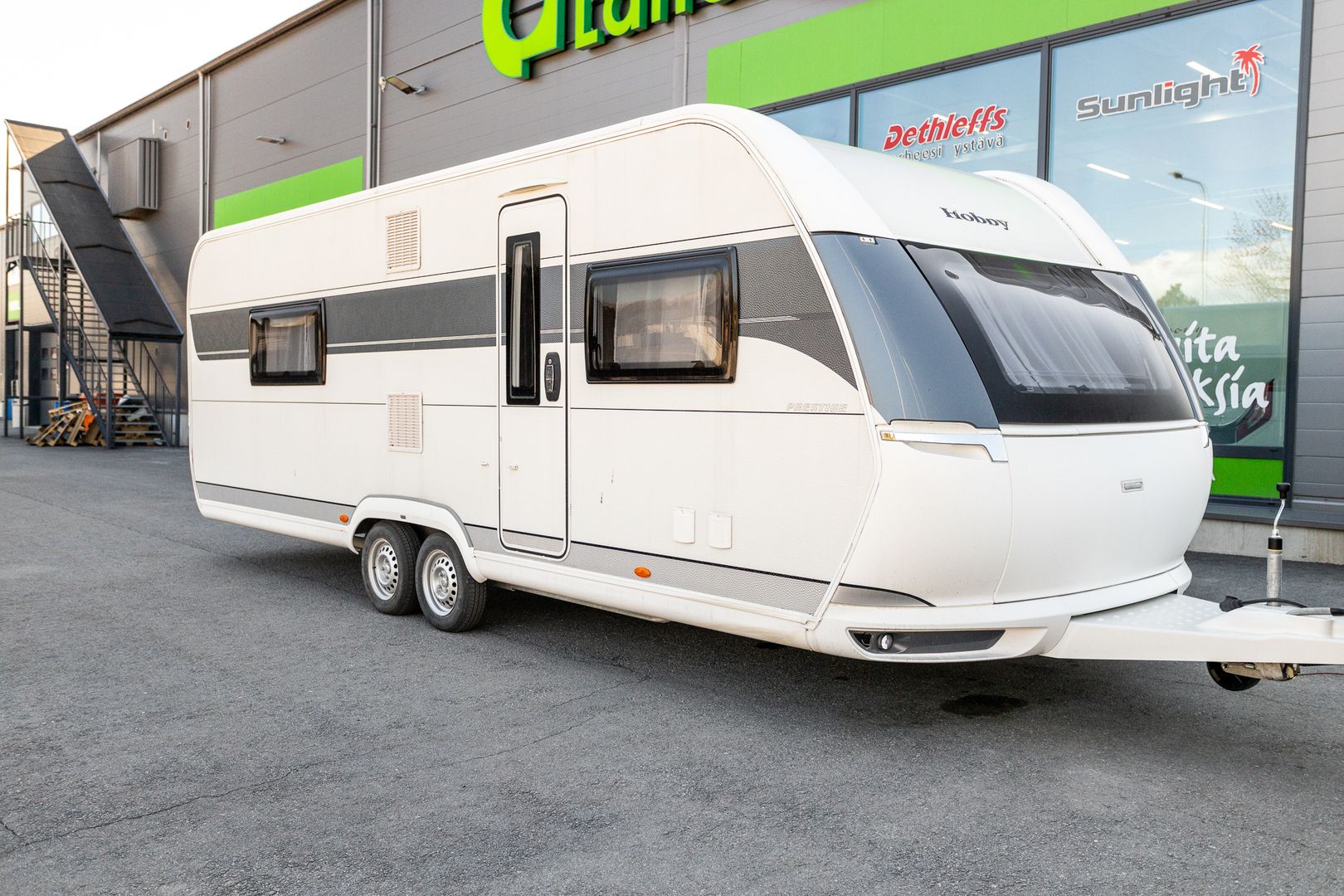 Hobby 660 WFC Prestige ** ALDE (KAASU/SÄHKÖ), TAKAKYLPPÄRI, UUSI HETI TOIMITUKSEEN **, kuva 1