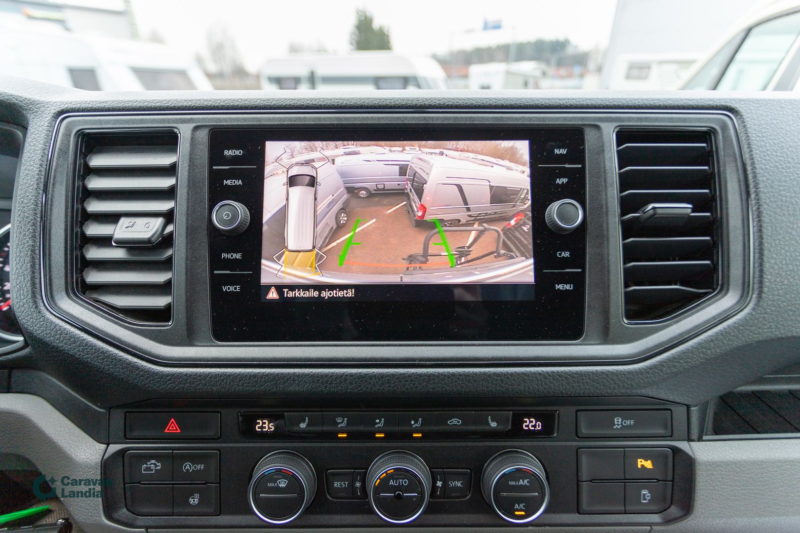 Volkswagen Grand California 2.0 TDI 180hv ** TRUMA, PARIVUODE, YLÄVUODE, MARKIISI **, kuva 20