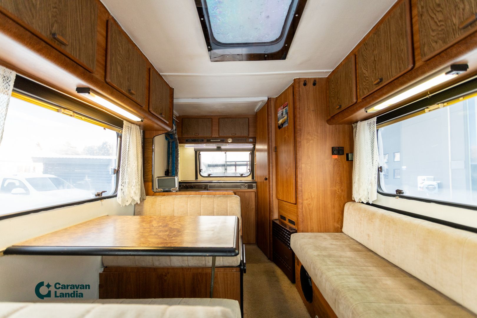 Kuva 8, Hymer Mobil 544 2.5D 95hv ** TRUMA, TAKAKEITTIÖ, HUBBET **