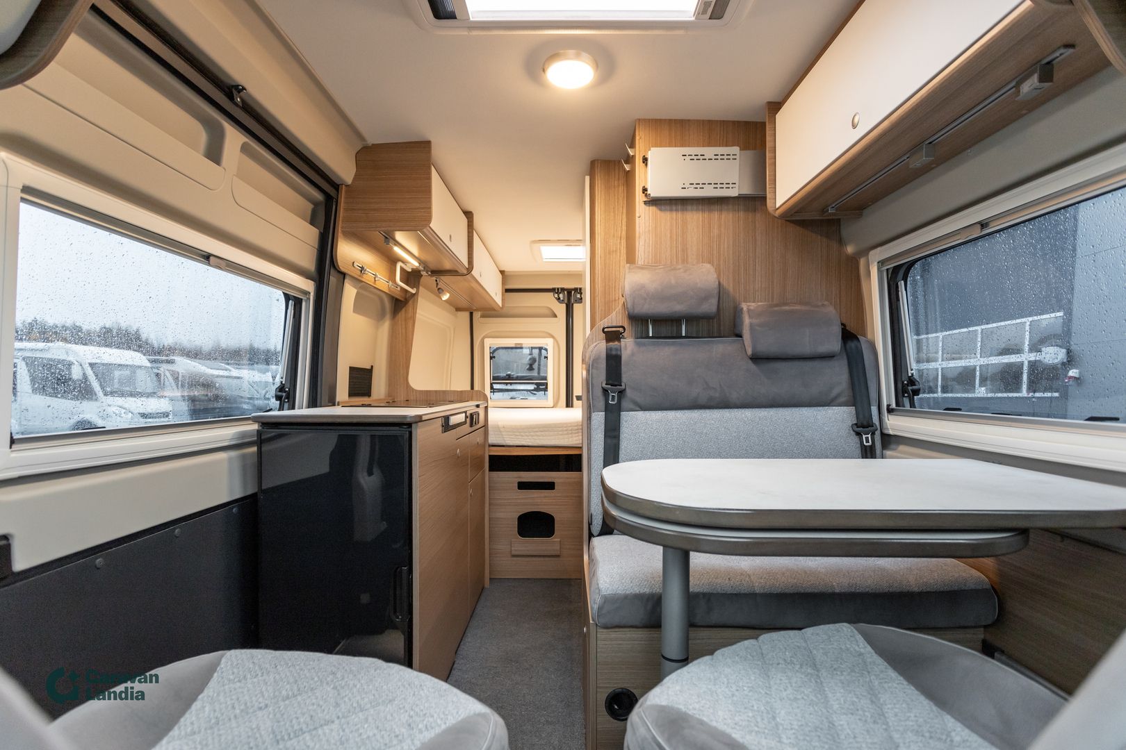 Kuva 7, Carado CVE600 2.3 Mjet 140hv ** TRUMA-SÄHKÖPATRUUNA, PARIVUODE, MARKIISI **