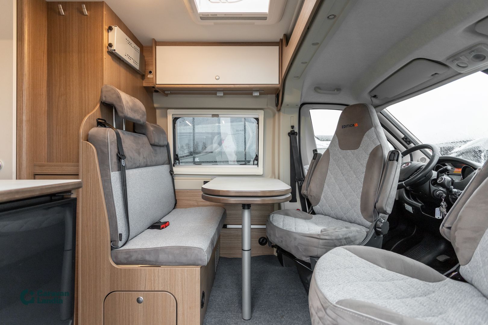 Kuva 8, Carado CVE600 2.3 Mjet 140hv ** TRUMA-SÄHKÖPATRUUNA, PARIVUODE, MARKIISI **