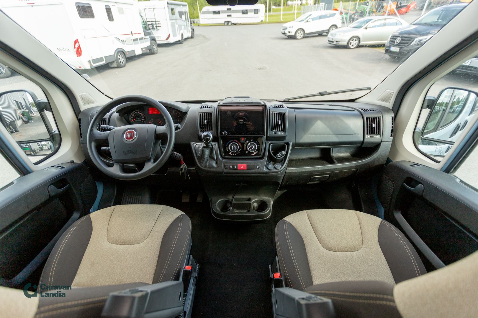 Kuva 5, PöSsl Roadcar R 640 2.3 Mjet 160 hv ** TRUMA (KAASU/SÄHKÖ), ERILLISVUOTEET, AUTOMAATTI **