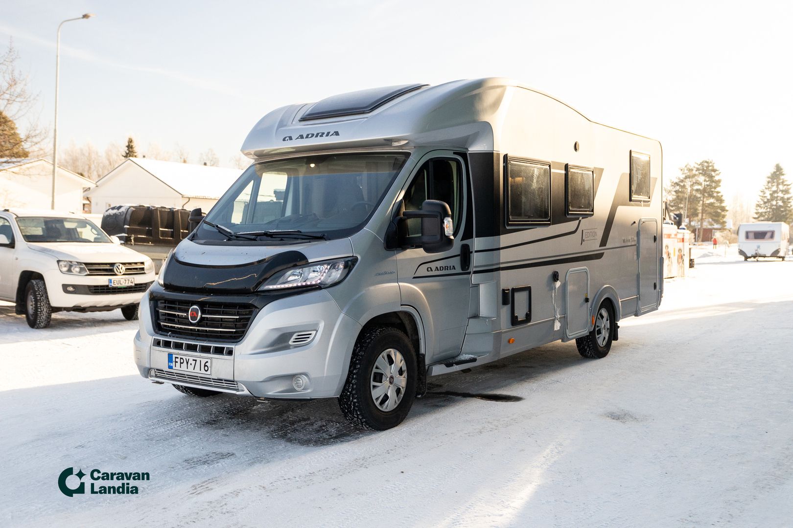 Adria Matrix 670 SL J Edition 2.3 Mjet 140hv ** TRUMA (KAASU/SÄHKÖ), ERILLISVUOTEET, HUBBET LASKUVUODE **, kuva 5