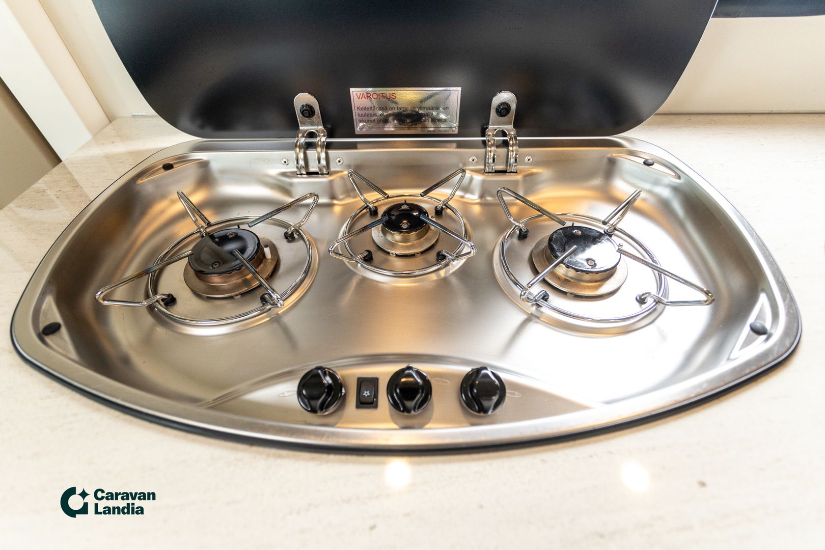 Kuva 13, Burstner Nexxo Time T 690 2.3 Mjet 130hv ** TRUMA-TALVIPAKETTI, ERILLISVUOTEET, MARKIISI **