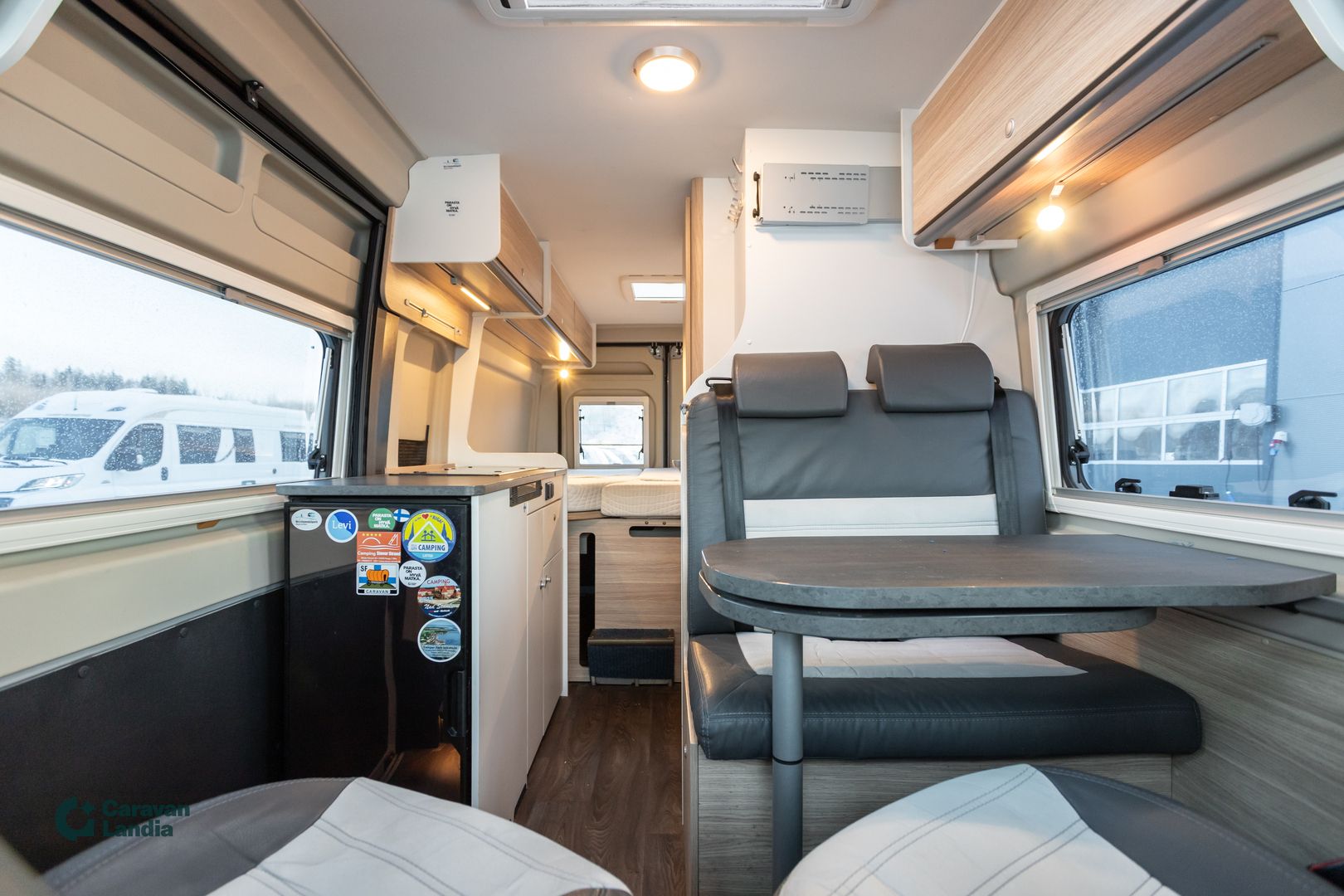 Kuva 7, Sunlight Cliff 640 Adventure 2.3 Mjet 140hv ** TRUMA-SÄHKÖPATRUUNA, PITKITTÄINEN-PARIVUODE, MARKIISI **