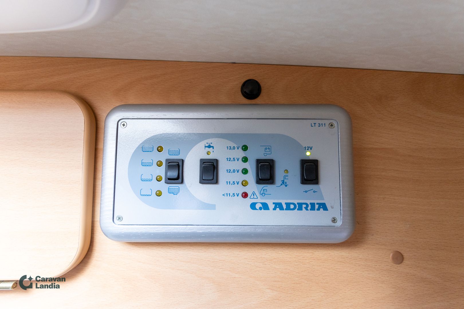 Adria Twin 120hv **ILMASTOINTI, VAKKARI, KOUKKU, EBER, LOHKARI**, kuva 22