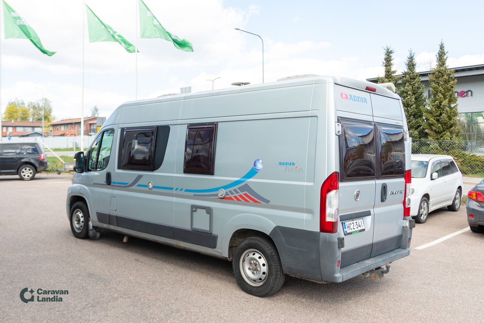 Kuva 4, Adria Twin 120hv **ILMASTOINTI, VAKKARI, KOUKKU, EBER, LOHKARI**