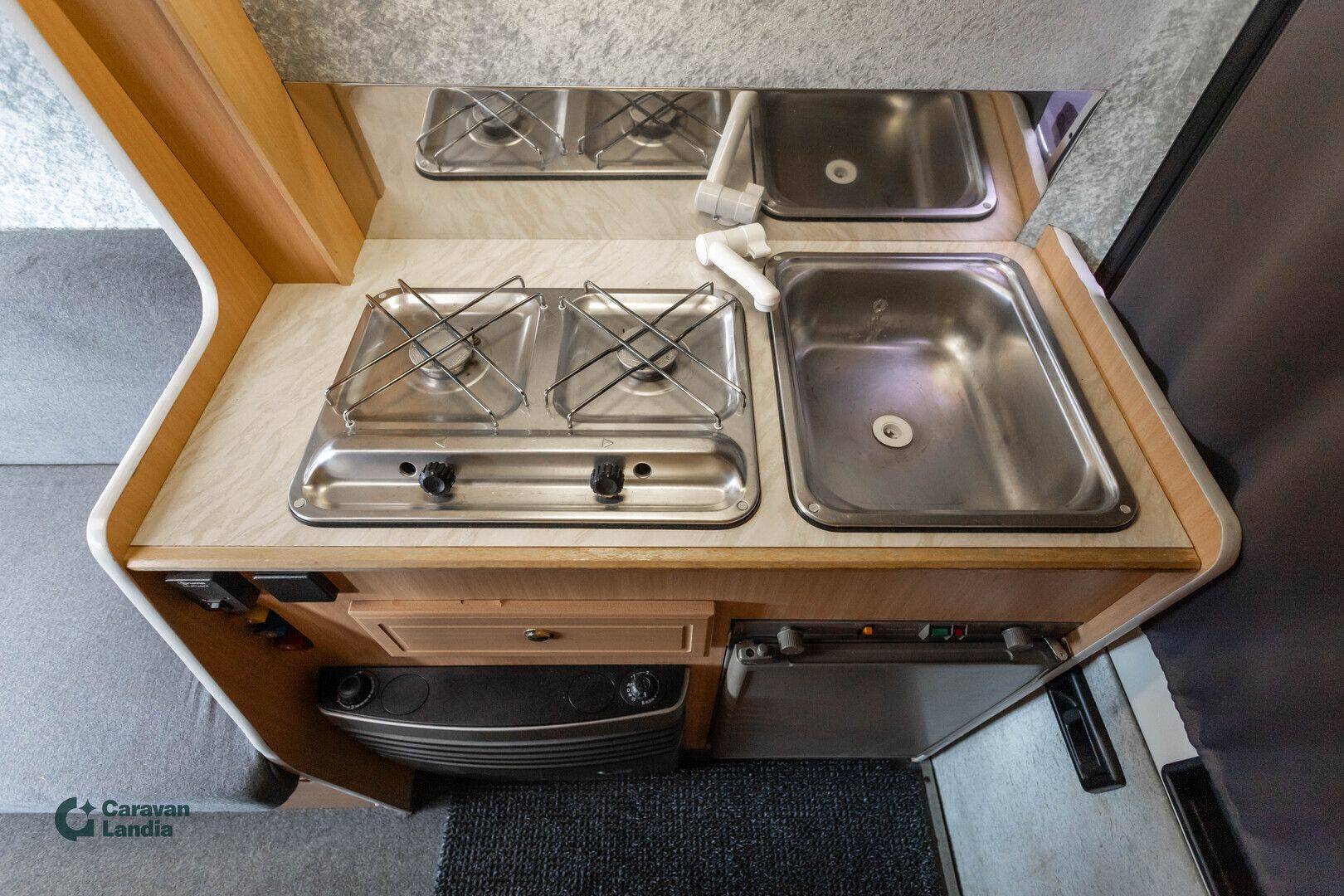 Casa Car Ducato 2.8 D 87hv ** TRUMA, ISO-PÖYTÄRYHMÄ **, kuva 10