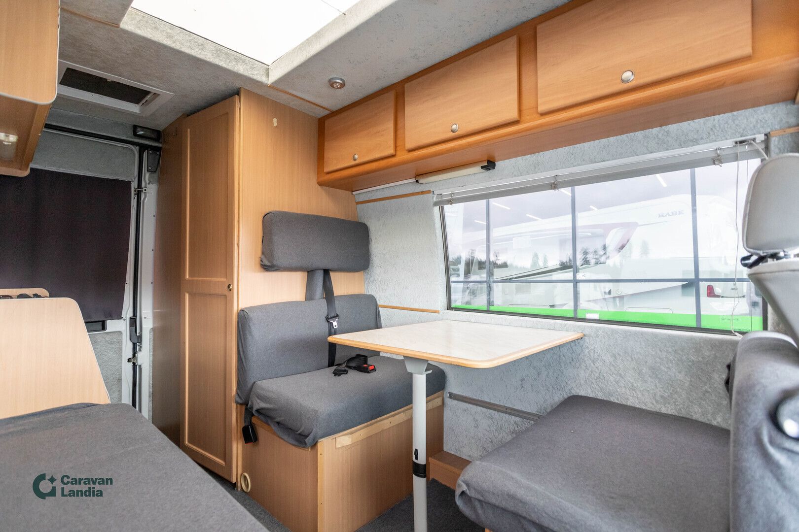 Kuva 7, Casa Car Ducato 2.8 D 87hv ** TRUMA, ISO-PÖYTÄRYHMÄ **