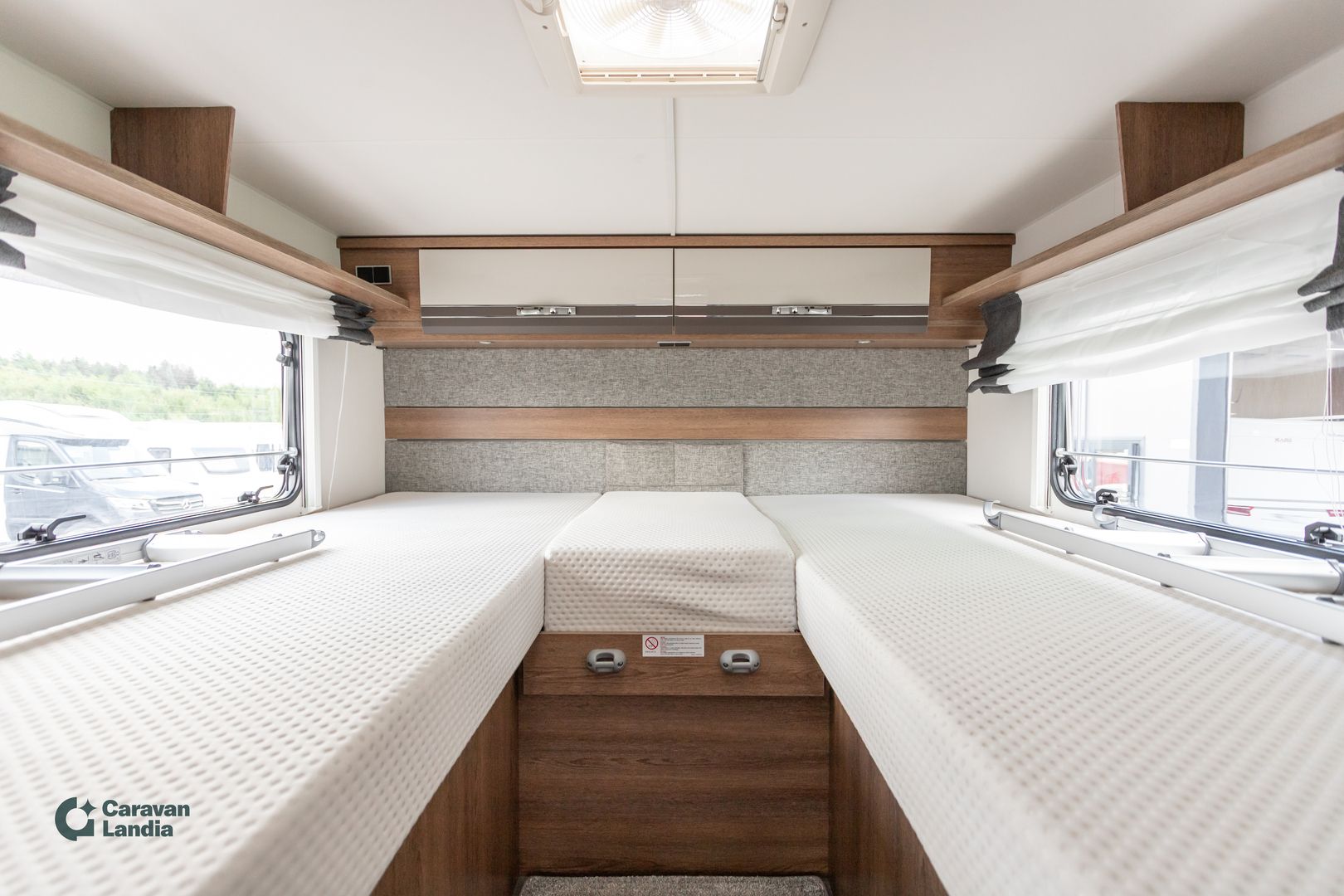 Kuva 14, Dethleffs Trend I 7057 EB 2.2 Mjet 140hv ** AUTOMAATTI, ERILLISVUOTEET, HUBBET-YLÄVUODE **