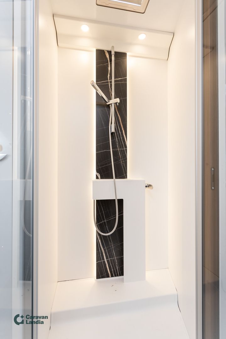 Burstner Elegance I 920 G 417 CDI 170hv ** SUPERHINTAAN, ALDE, SAAREKEVUODE, AUTOMAATTI, MARKIISI **, kuva 13