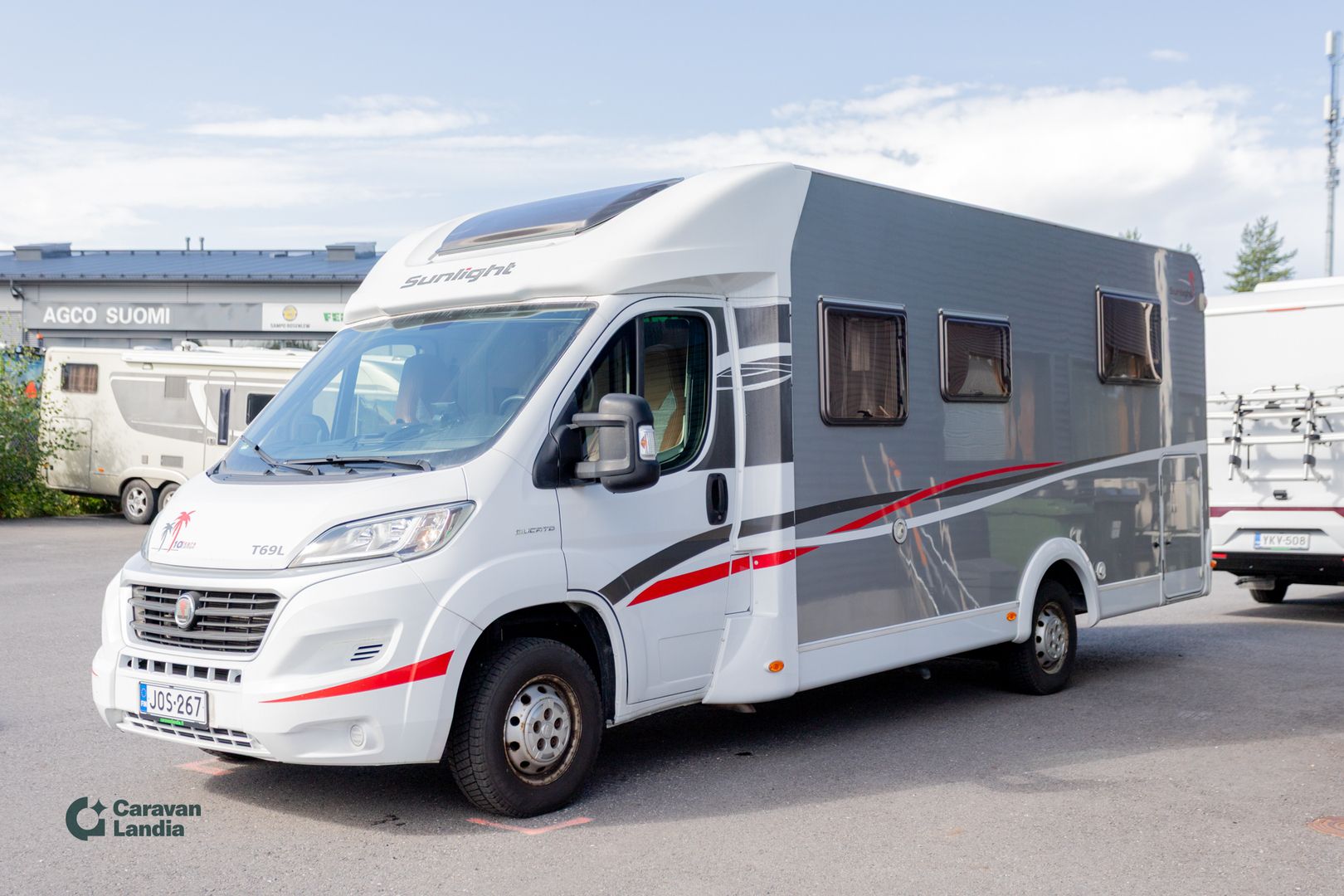 Kuva 5, Sunlight T 69 L 2.3 Mjet 130hv ** TRUMA-SÄHKÖPATRUUNA, SAAREKEVUODE; HUBBET-YLÄVUODE, 2X ILMASTOINTI **