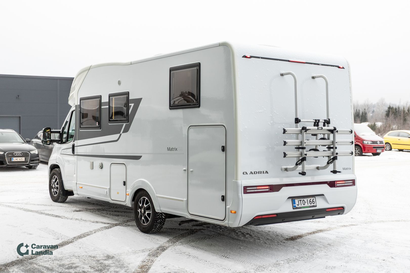 Kuva 4, Adria Matrix 670 SL Axess 2.2 BlueHDi 165hv ** TRUMA, ERILLISVUOTEET, SÄHKÖ-HUBBET **