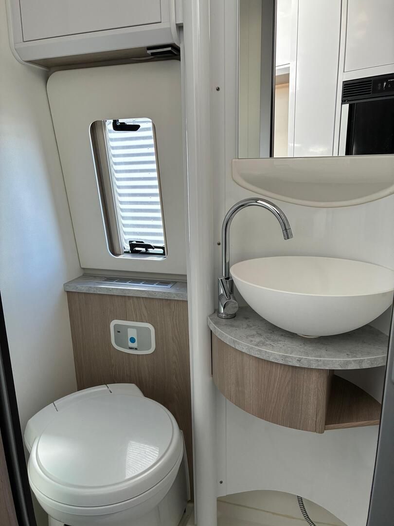 Kuva 9, Kabe TravelMaster 690 LB 3.0 190 hv