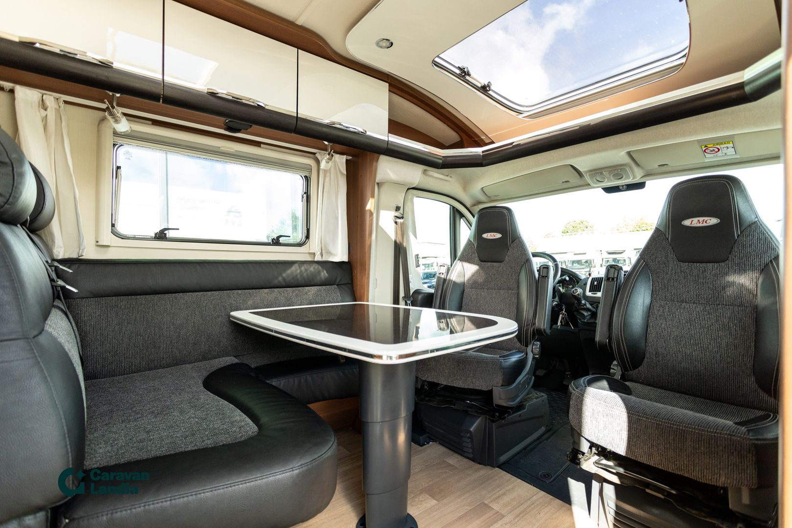 Kuva 8, Lmc T731 Cruiser Premium 2.3 Mjet 130hv WEBASTO, TRUMA (KAASU/SÄHKÖ),  SAAREKEVUODE **