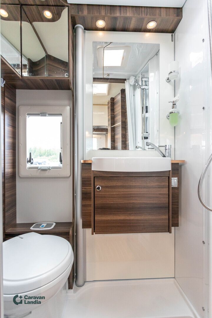 Kuva 10, Laika Ecovip L3019 2.2 Mjet 140hv ** ALDE, ERILLISVUOTEET, MARKIISI **