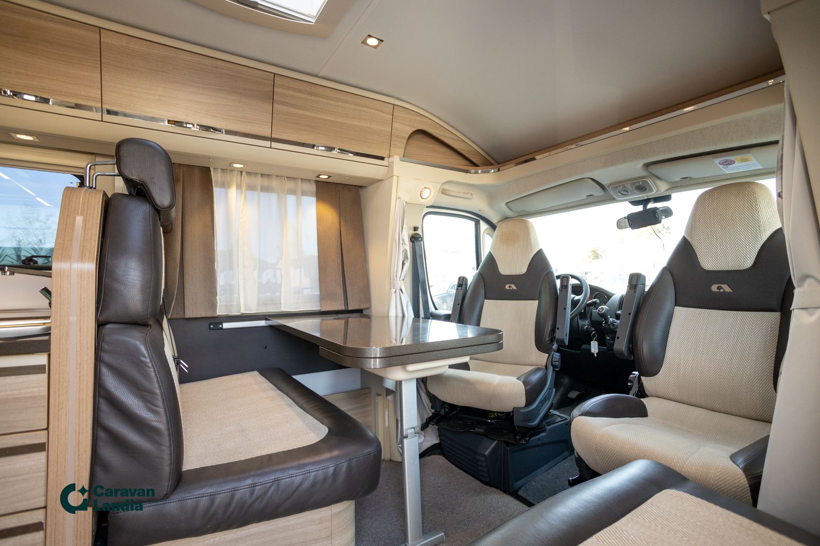 Kuva 8, Adria Coral S 600 SL Axess 2.3 Mjet 130hv ** TRUMA (KAASU/SÄHKÖ), ERILLISVUOTEET, AURINKOPANEELI **